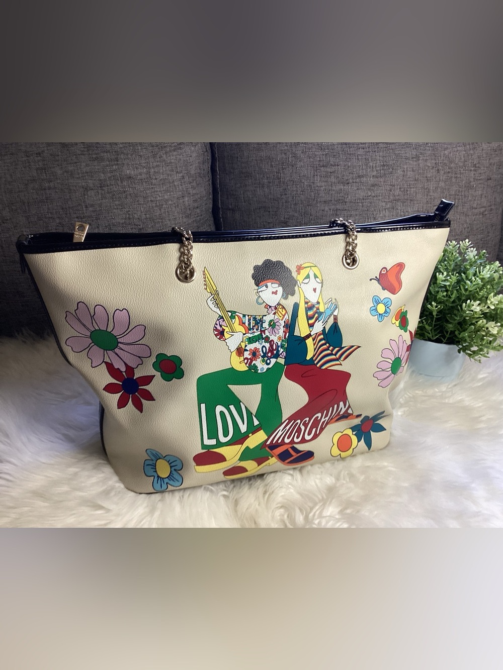 Love Moschino Flower Power Graphic Tote Bag